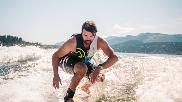 Ride the Wave: Exploring Canada’s Hottest Wakesurfing Trends and Destinations